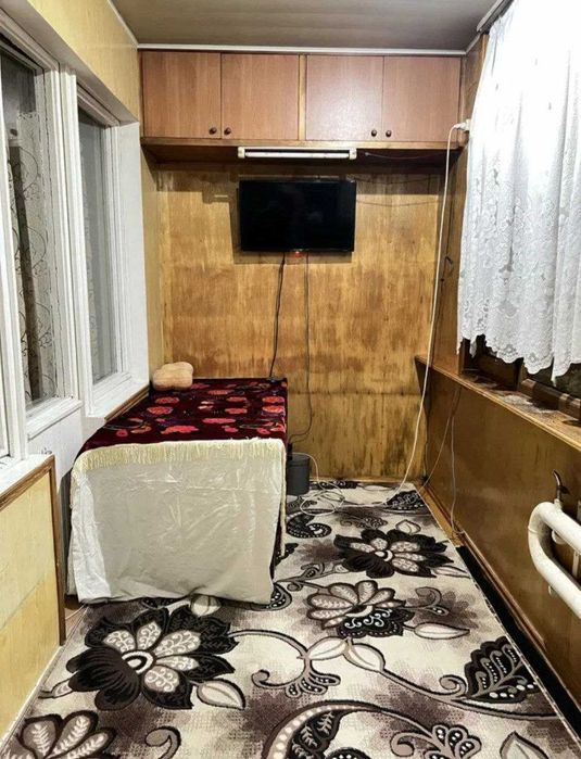 Медгарадокда 3 хонали квартиза Зудлик билан сотилади !