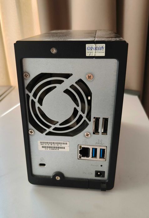 Nas: QNAP ts-219p II