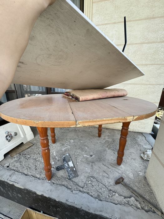 Стол деревяный продам