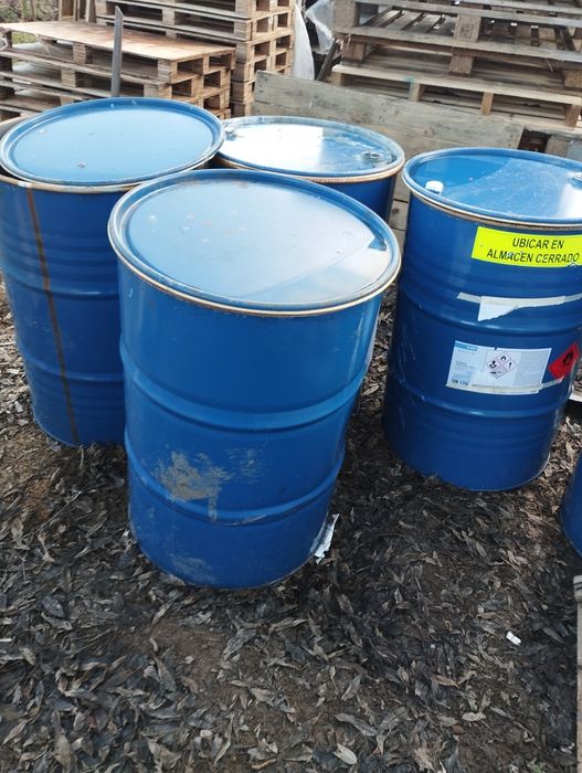 Butoaie cu capac 220 L