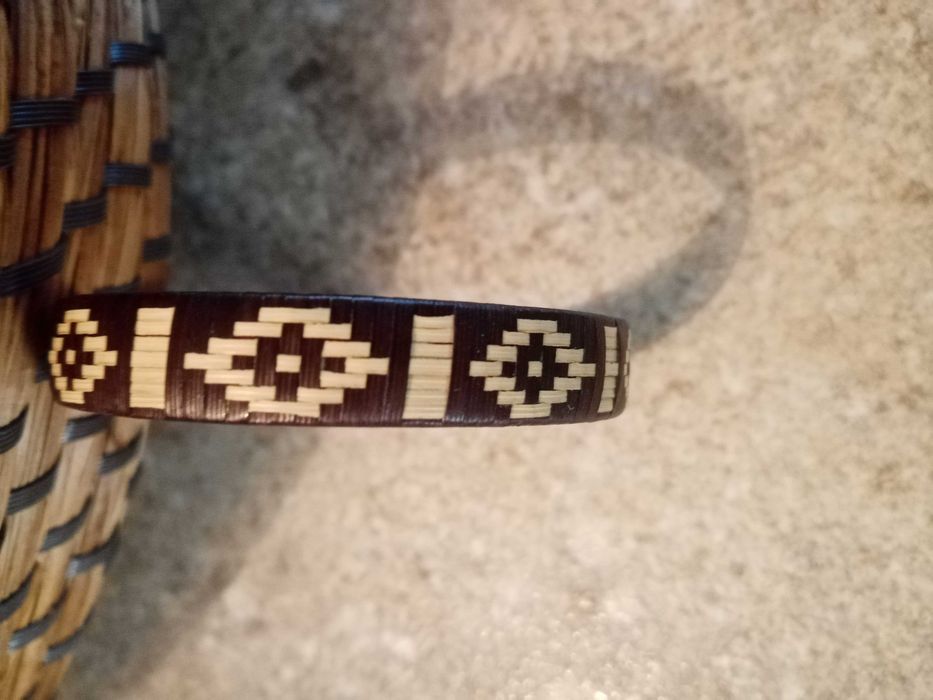 Бижута от естествени материали