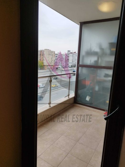 Дава се под наем Двустаен апартамент в Варна, Конфуто - 56 кв.м за 458.49 € - Снимка #4