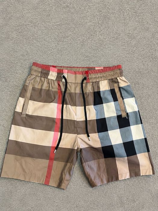 Къси панталони/бански “Burberry”