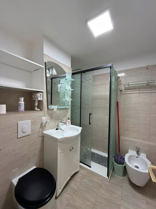 Inchiriez apartament 2 camere zona Lipovei - direct de la proprietar