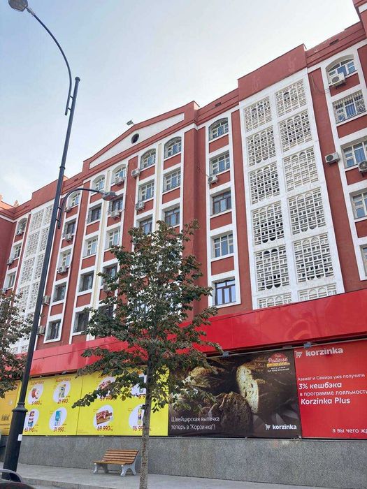 Прод-ся своя 4-х ком. кв. на ул. Садыка Азимова 51  без посредников