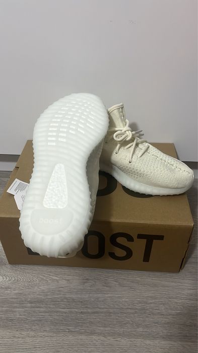 Adidasi yeezy 350 nr43,44