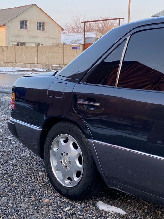 Мерседес 124 продается 2.0 куб