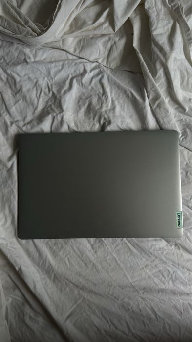 Laptop Lenovo IdeaPad1