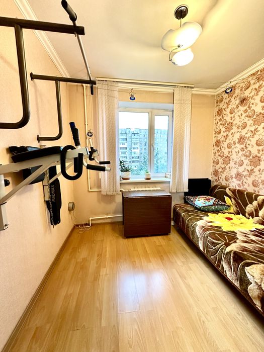 Продам 4 - комт. по улице Татимбета 5