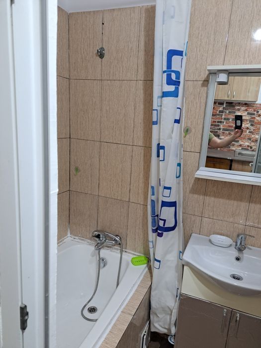 Garsoniera de închiriat 1300lei