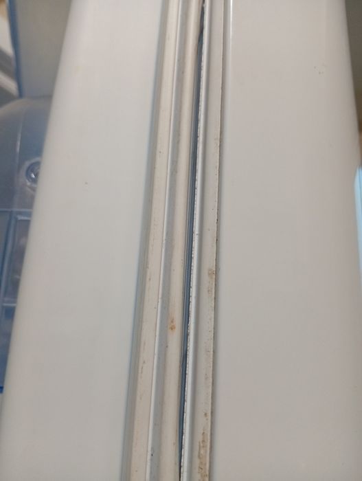 Продавам хладилник