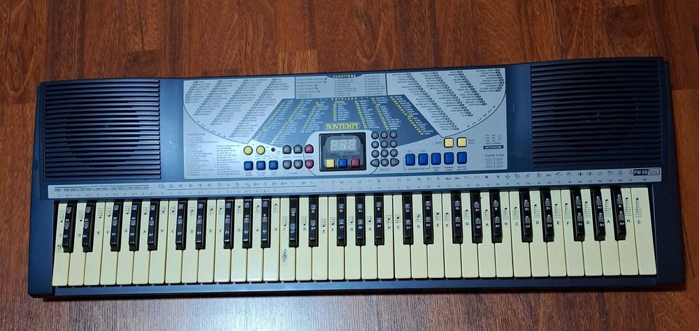 Orgă Bontempi PM 68,  ca nouă.