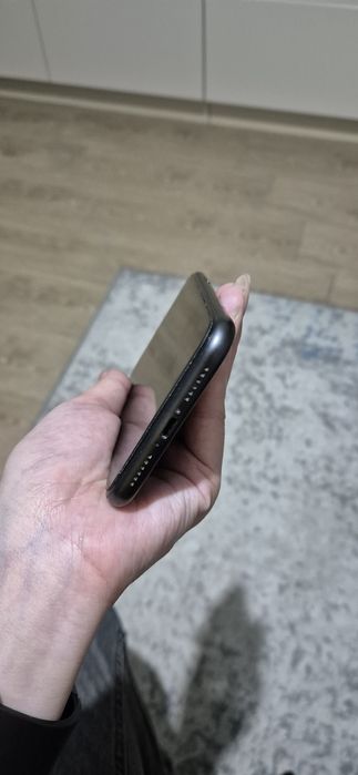 Продаём 2 шт айфона 11