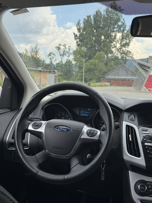 FORD Focus 2015 — imagine 5