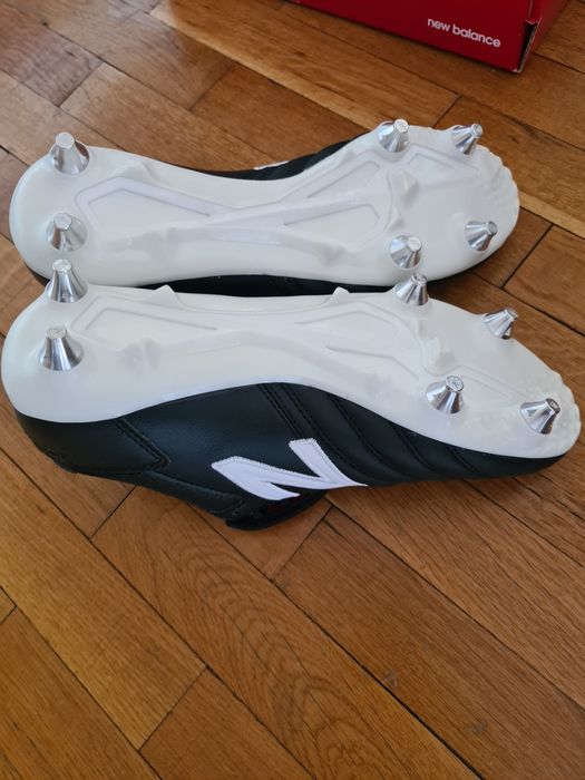 Професионални бутонки New Balance номер 40