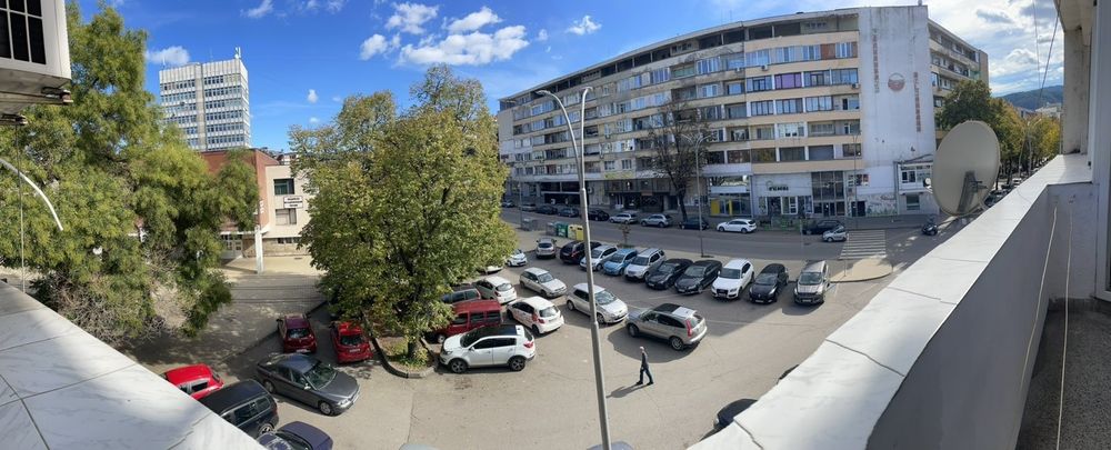 Продава се Тристаен апартамент в Перник, Център - 100 кв.м за 1400 €/кв.м - Снимка #17
