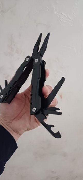 Продаётся мультитуль оригинал.