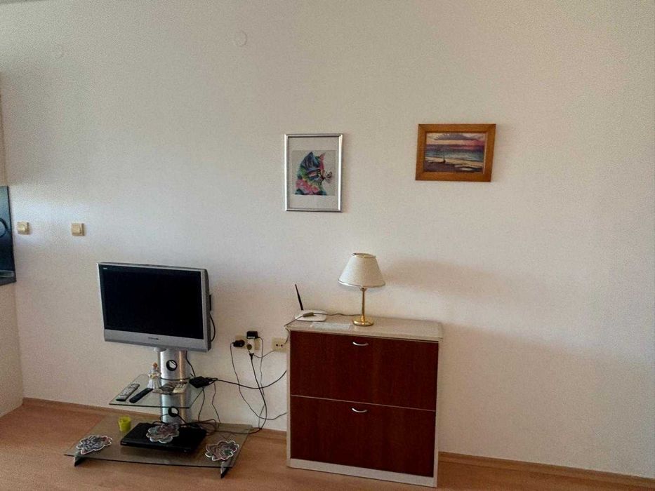 апартамент на 1-ва линия в центъра на Бяла с гледка море