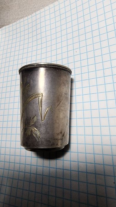 Серебро цена за грам 23000. сум 925 875 старина