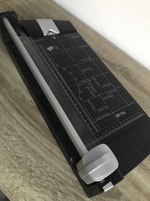 Trimmerul multifunctional TM 20