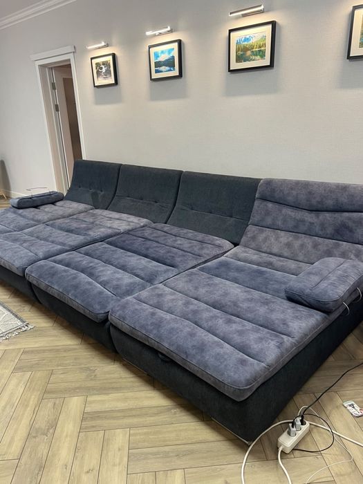 Продам угловой диван 4 метра