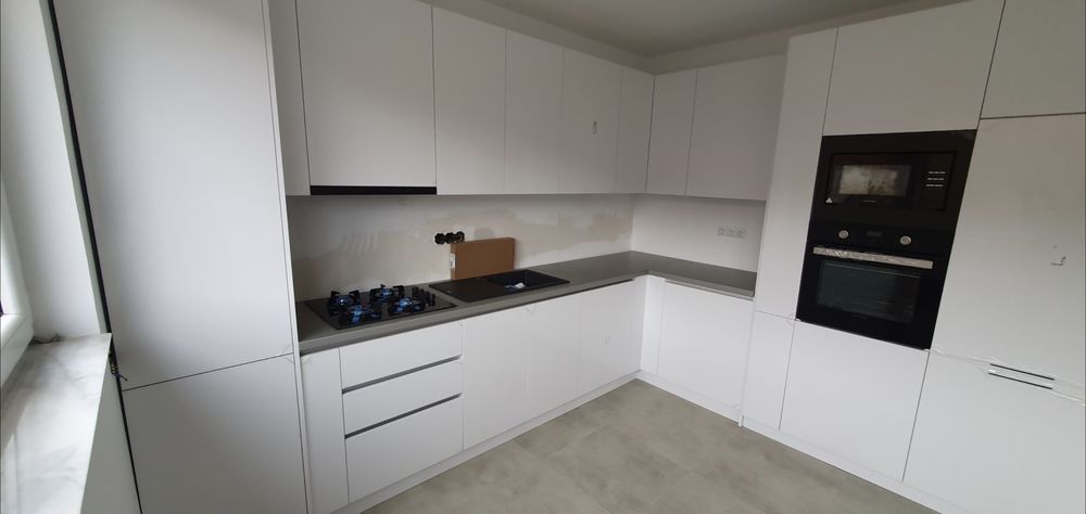 Bucătarie, la Comandă,  Montaj Mobilă