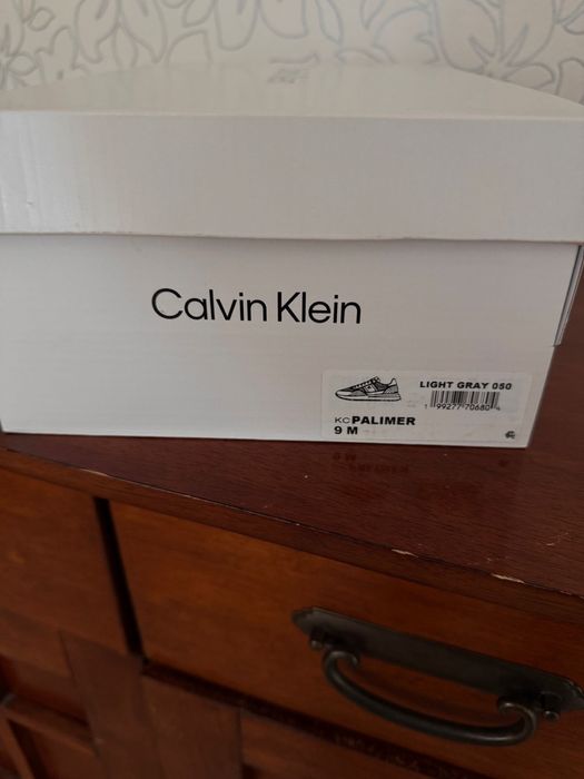 Продам оригинальные кровоски Calvin Klein