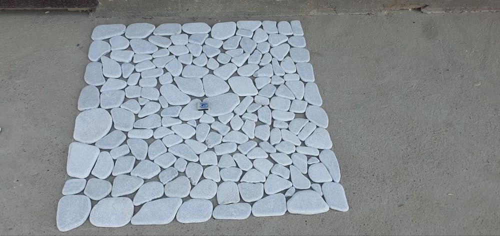 Камен цветлий плоский декоративни