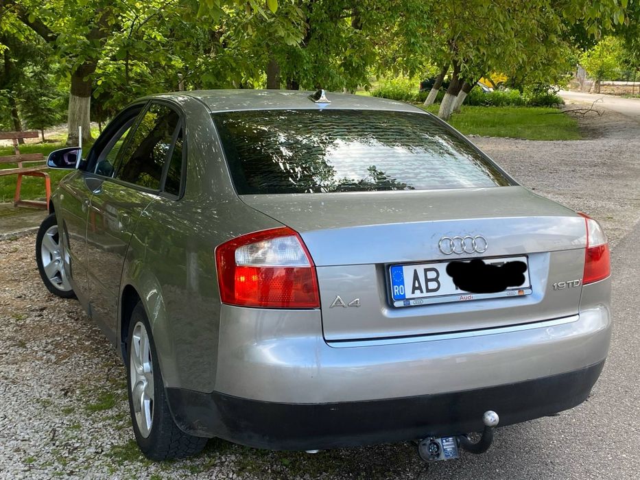 Vând Audi A4 19 tdi