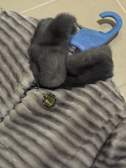 Шуба мутон красивая