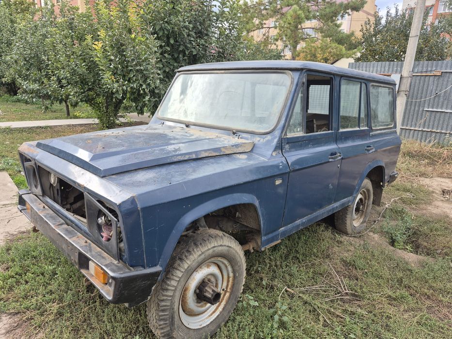 Продам внедорожник Аро 244
