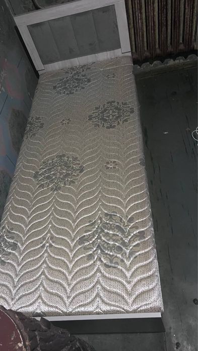 Продаются 2 кровати 1 спалка