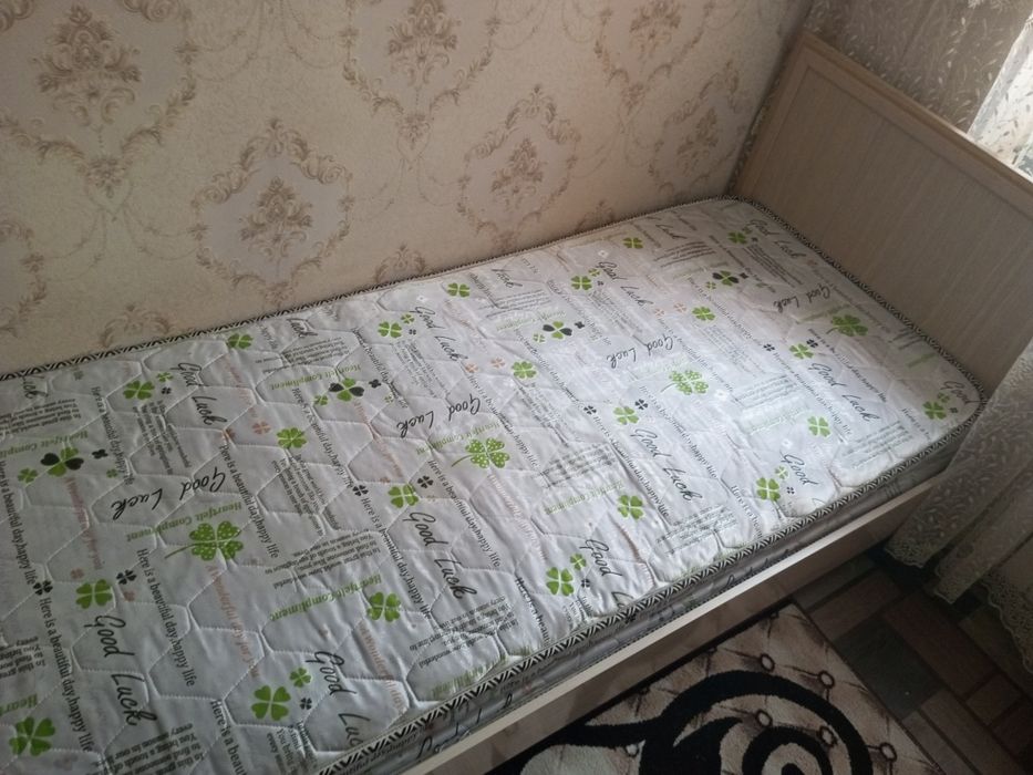 Продаётся односпальные кровать