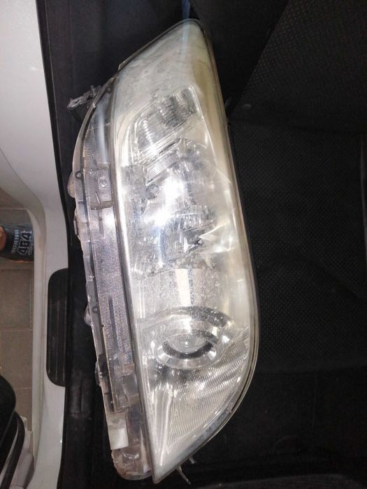 Продавам фарове за рав4