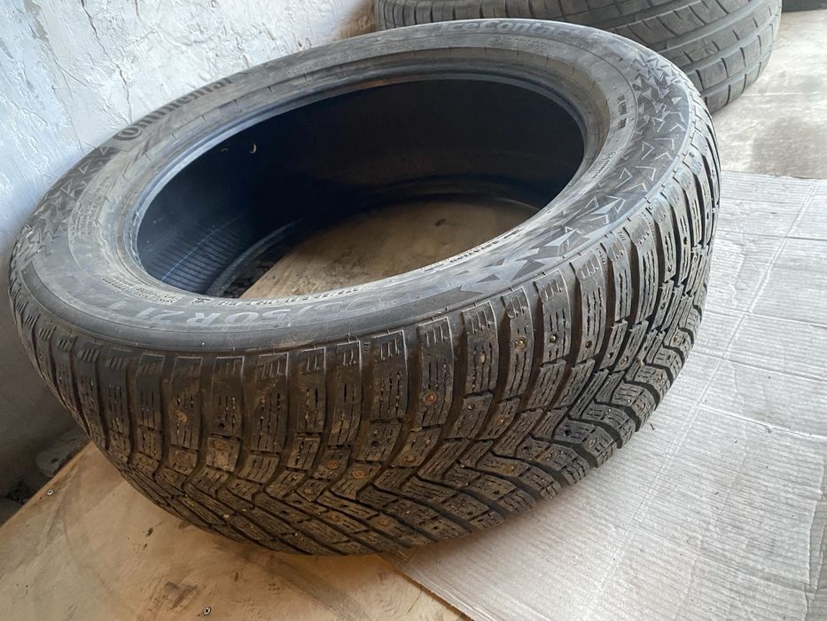 Зимняя резина Continental 275/50/R21