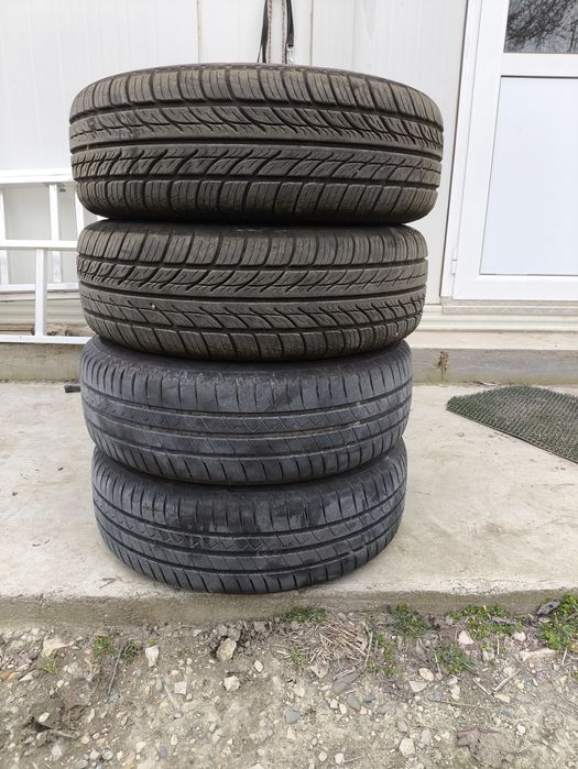 Джанти с летни гуми за Хонда джаз.