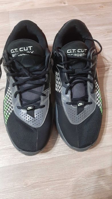 Маратонки   Nike