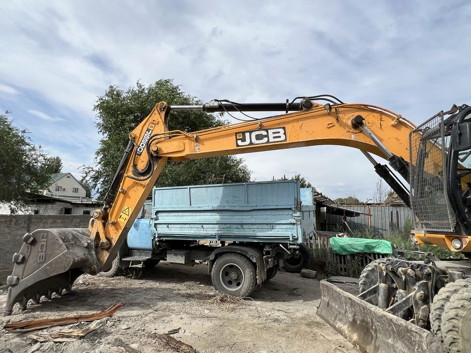 Услуга гусеничный экскаватор