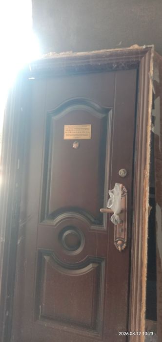 Эшиклар сотилади.