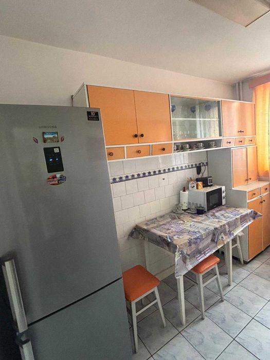 Vand apartament 3 camere str.Sovata - tip C