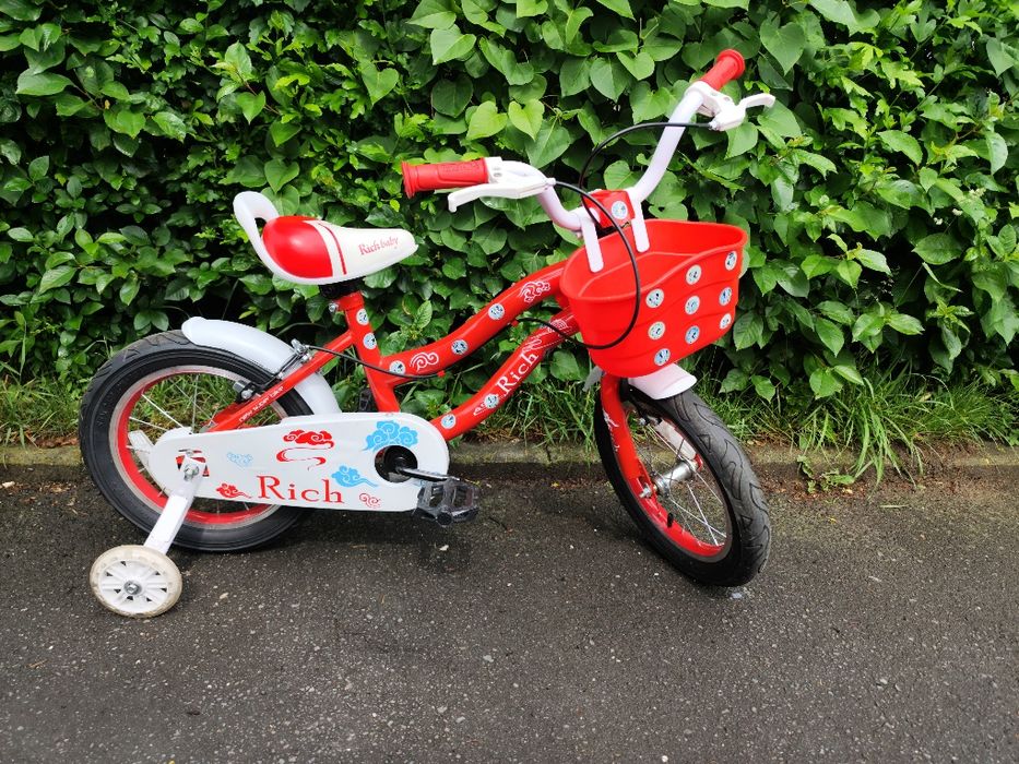 Vând biciclete starea noi
