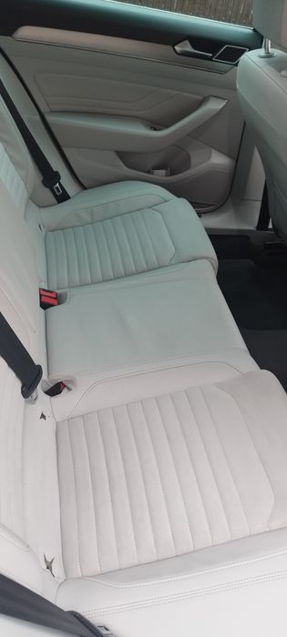 Vând Pasat an fabricație 2021!