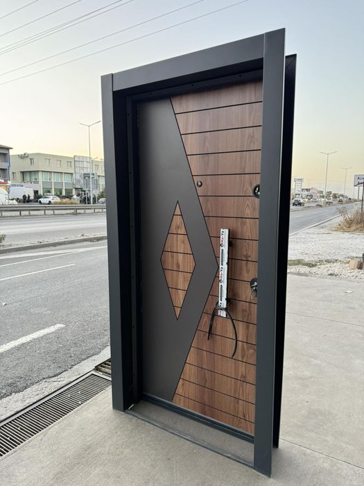 Продава се Гараж / Паркомясто в Асеновград - 480 кв.м за 1 €/кв.м - Снимка #2