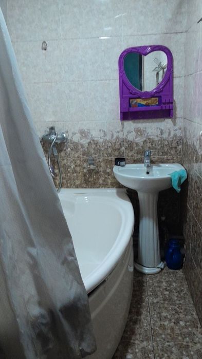 Kvartira qizlarga bez makler