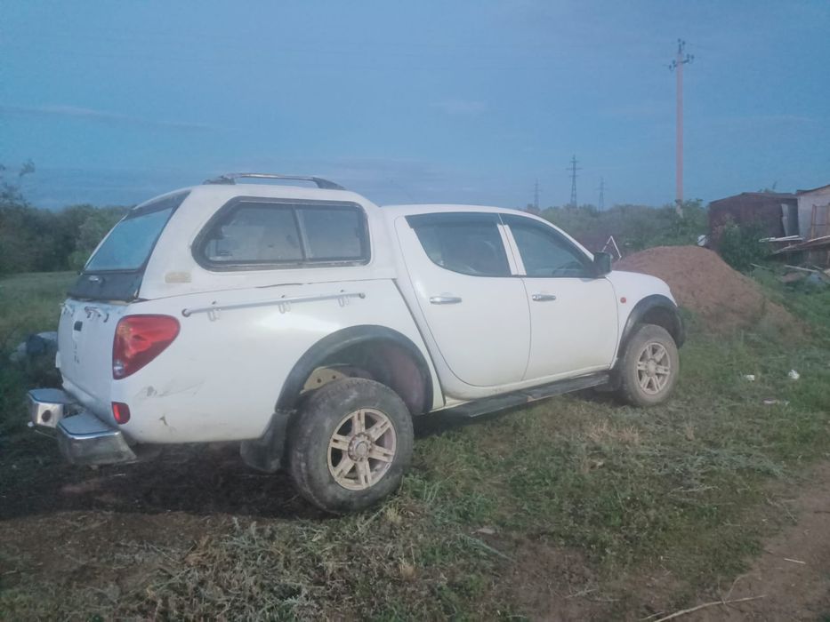 Продам Мицубиси л200