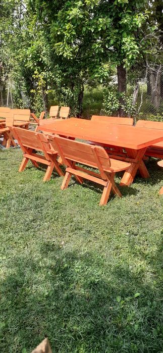 Mese.banci, scaune din lemn masiv