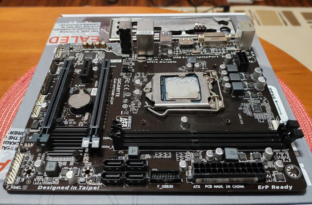 Kit I3-7100 + placa de baza Gigabyte socket 1151