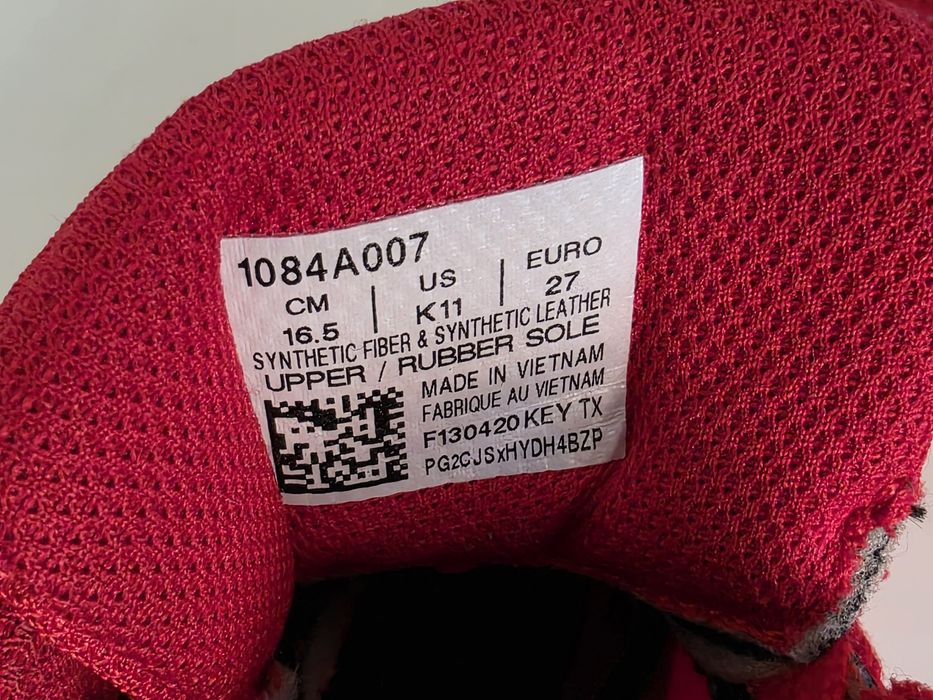 Борцовки ASICS - 27 номер , неразличими от нови