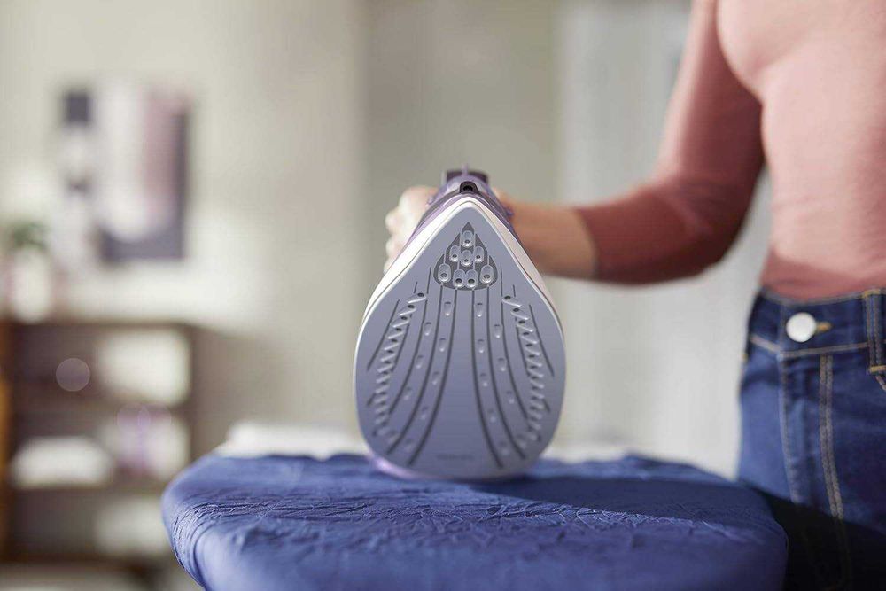 Утюг Philips DST3041\36 новый с гарантией и доставкой на дом.