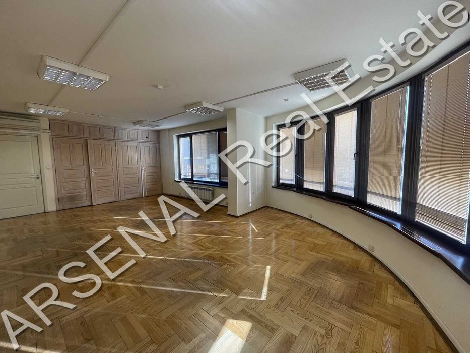 Офис под наем, Лозенец